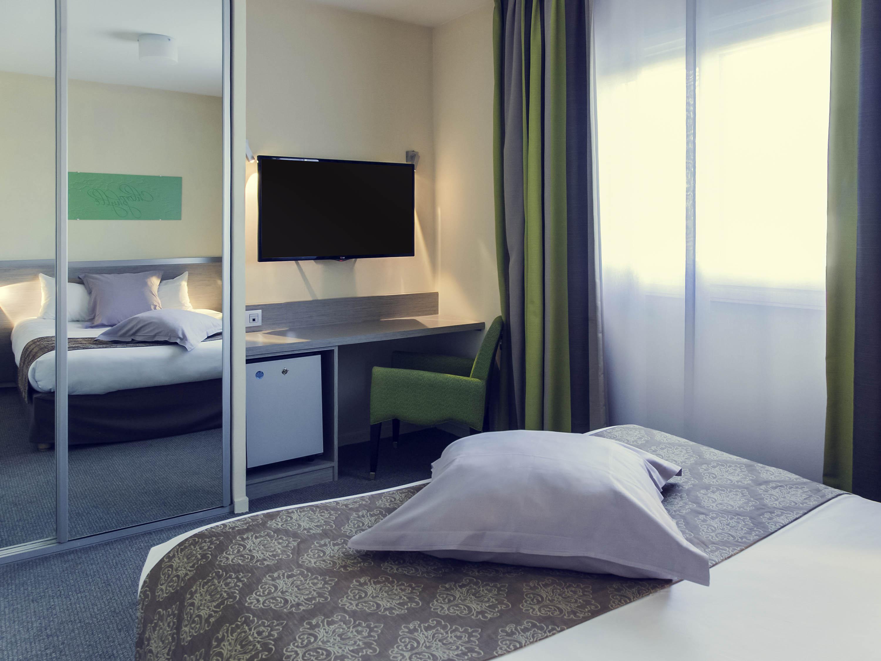 Mercure Lyon Est Villefontaine Exterior photo