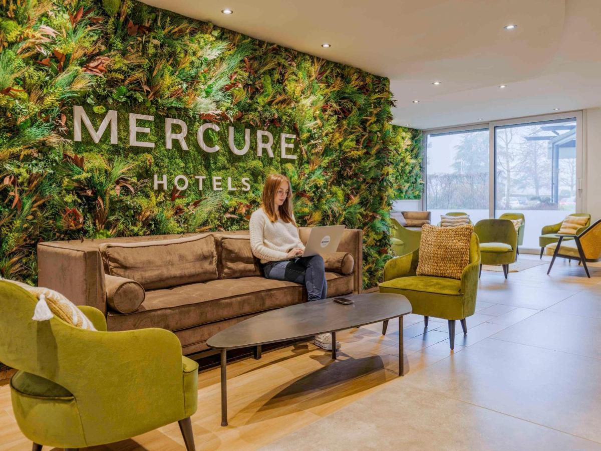 Mercure Lyon Est Villefontaine Exterior photo