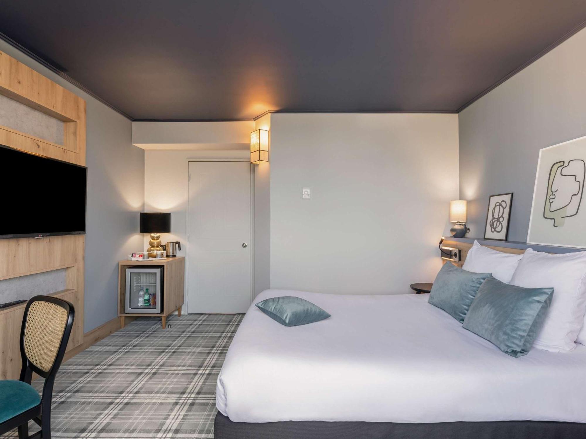 Mercure Lyon Est Villefontaine Exterior photo