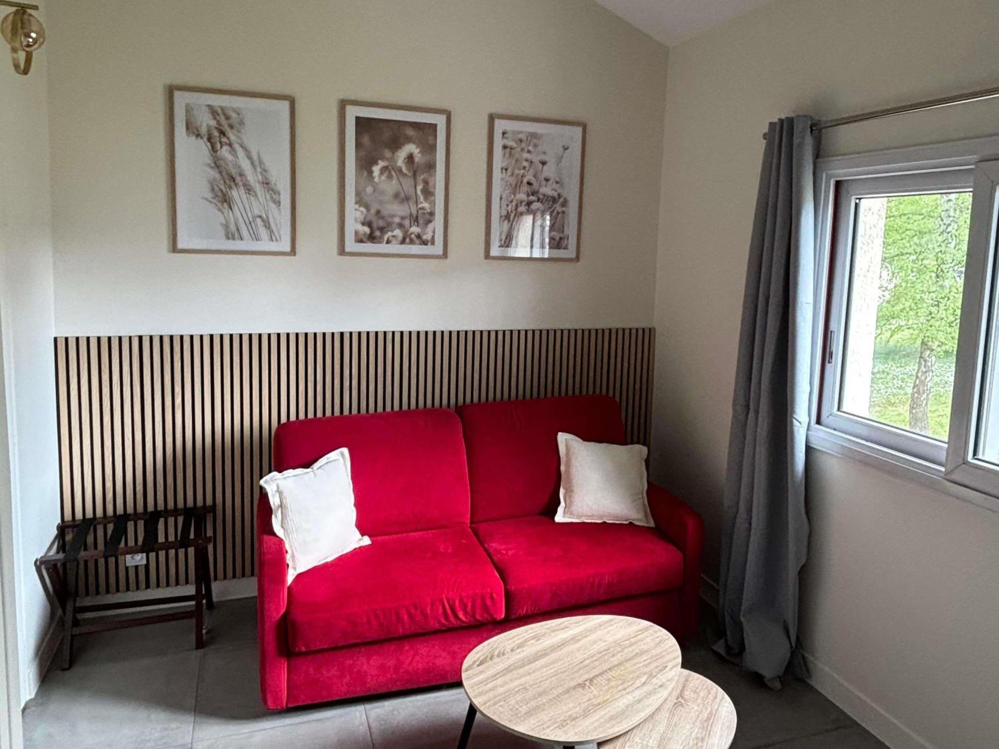 Mercure Lyon Est Villefontaine Exterior photo